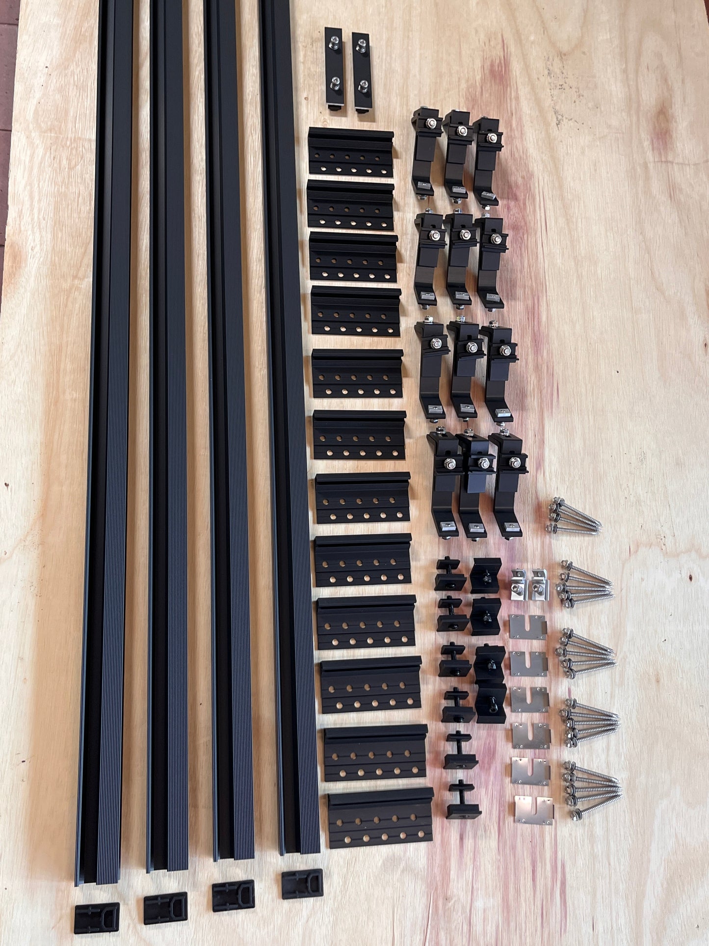 Unterkonstruktion Ziegeldach Set fullblack